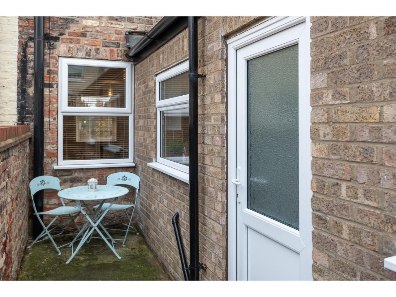 Apartmán Beautiful 2 Bed With Free Parking - Pass The Keys York Exteriér fotografie