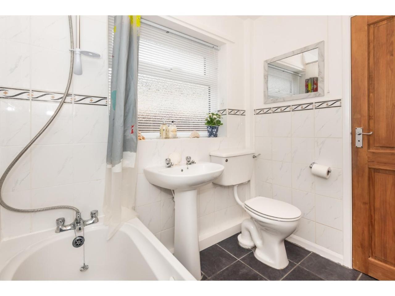 Apartmán Beautiful 2 Bed With Free Parking - Pass The Keys York Exteriér fotografie