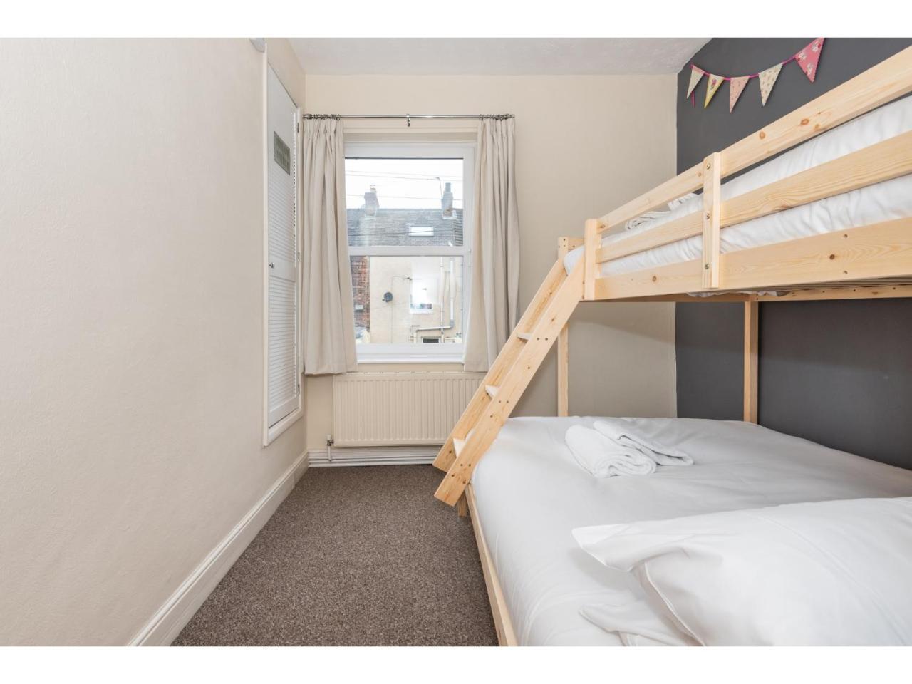 Apartmán Beautiful 2 Bed With Free Parking - Pass The Keys York Exteriér fotografie